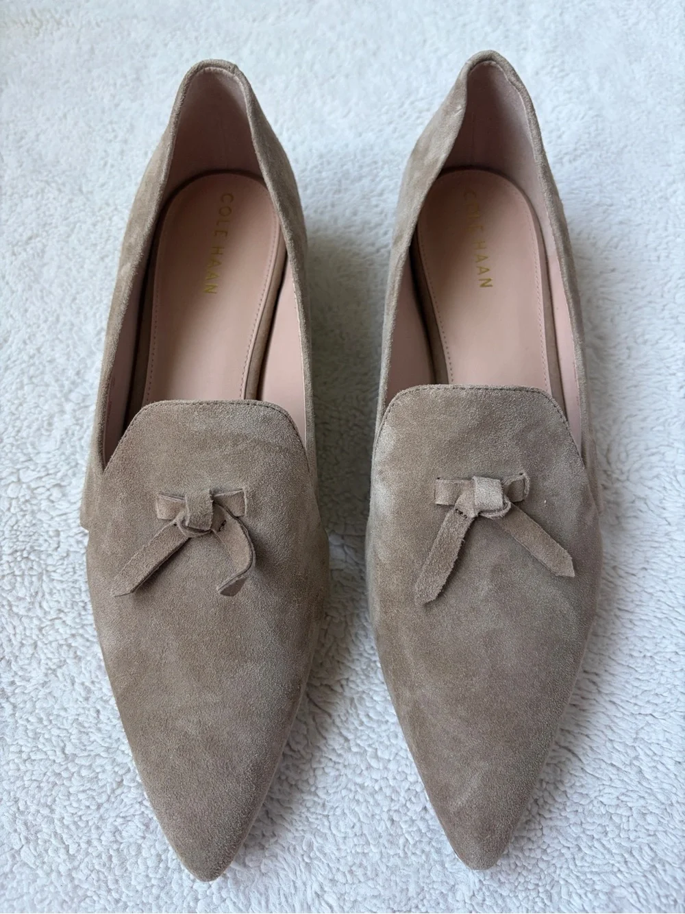 Like New Cole Haan Taupe Suede Pointed Toe Loafers with Bow Accent Women Size 10